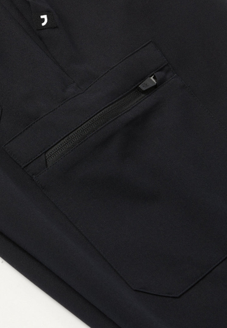 Osmo 8-Pocket Scrub Jogger - Black