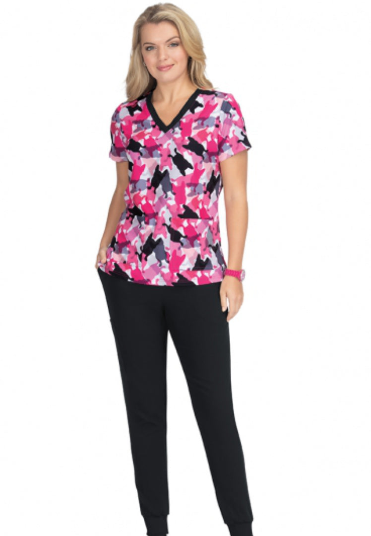 Koi Lulu Women's 2-Pocket Print Scrub Top - Pink Camo Frenchie