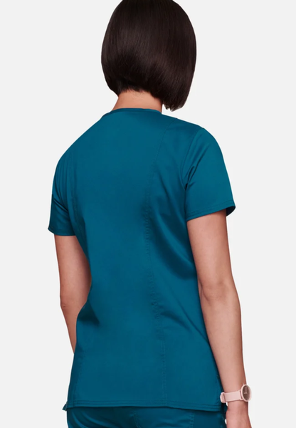 Blusa médica Cherokee Workwear Revolution 620 con cuello en V - Caribe