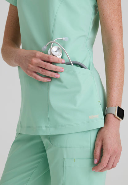 Sky Banded Neck 2-Pocket Top - Soft Melon