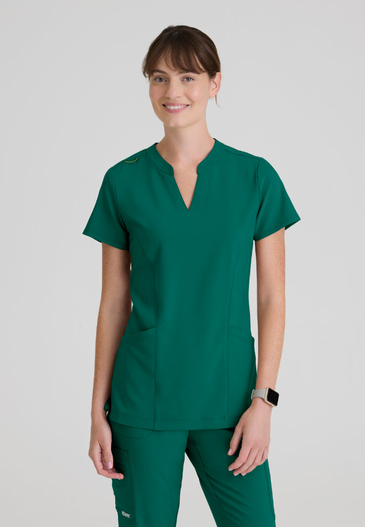 Sky Banded Neck 2-Pocket Top - Hunter