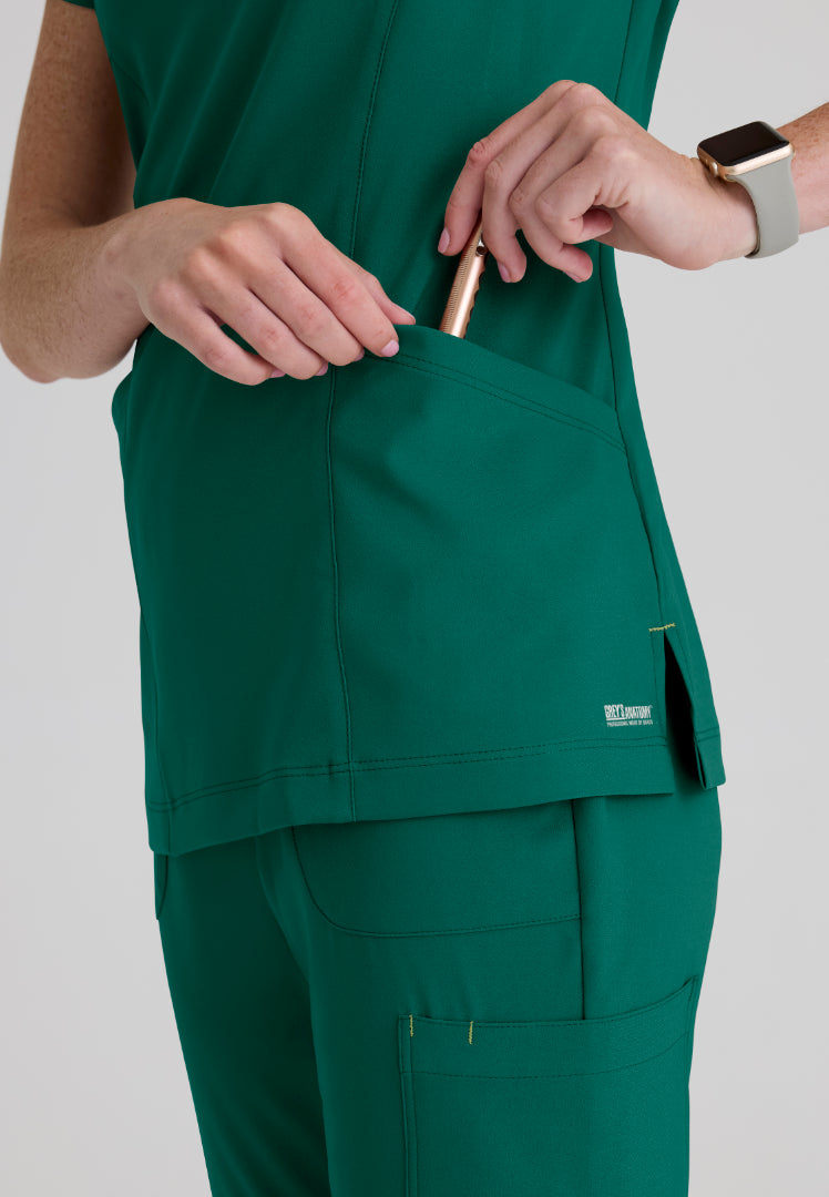 Sky Banded Neck 2-Pocket Top - Hunter