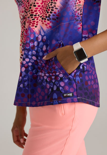 Avery 2-Pocket Scrub Top - Summer Whispers