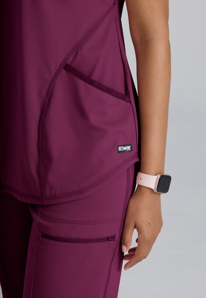 Define 2-Pocket V-Neck Top - Wine