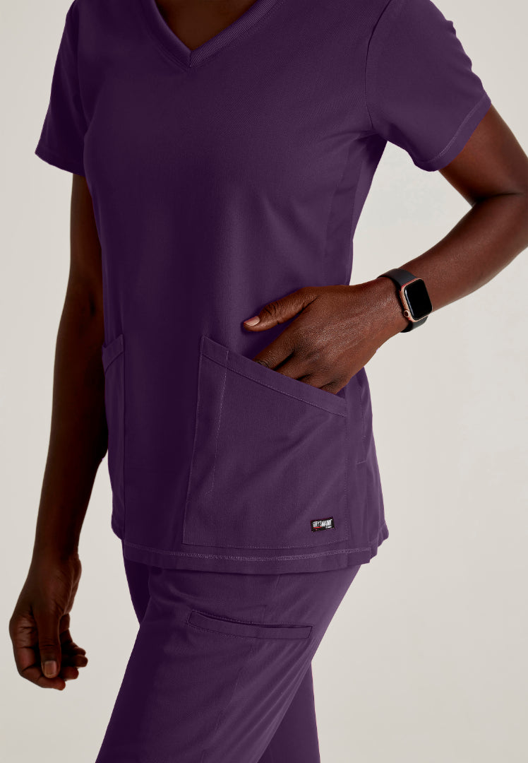 Serena 3-Pocket Ribbed Scrub Top - Eggplant