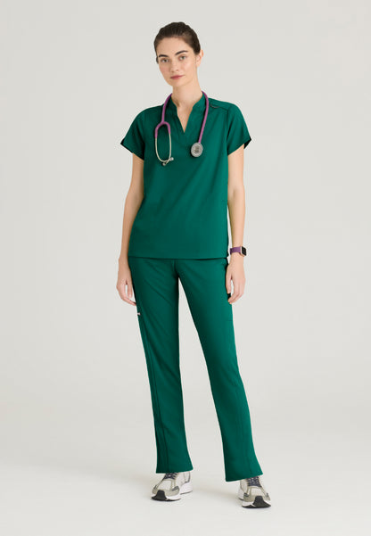 Avery 2-Pocket Scrub Top - Hunter
