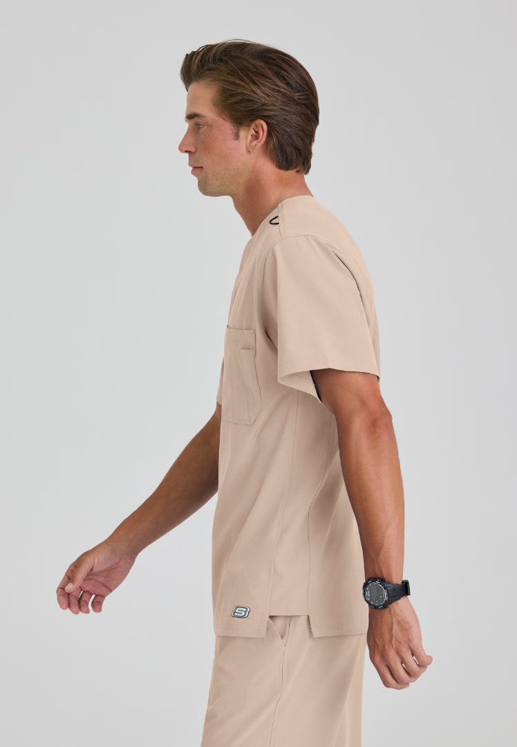 Blusa médica con cuello en V y un bolsillo Structure - Caqui 