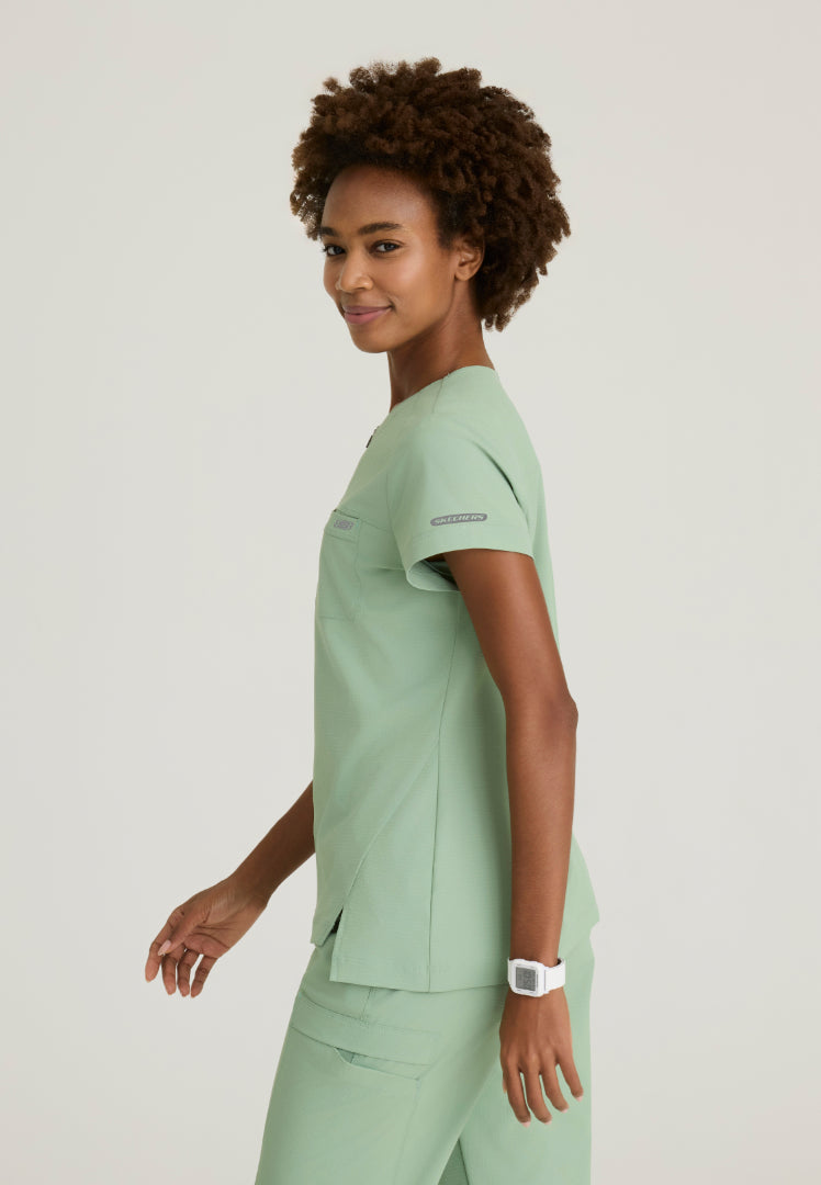 Trek Tuck-In Rounded Neck Scrub Top - Field Green