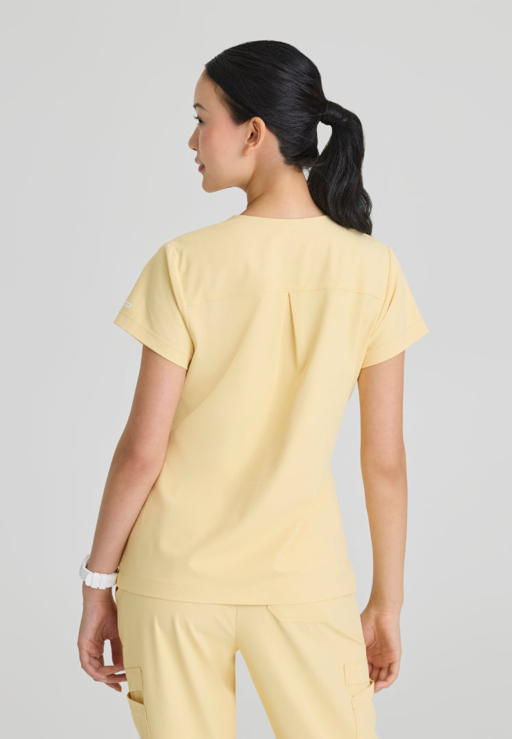 Trek Tuck-In Rounded Neck Scrub Top - Soft Citrine