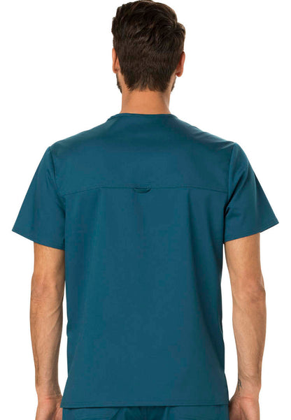 Cherokee Workwear Revolution - Camiseta de cuello en V con pliegues para hombre - Caribe