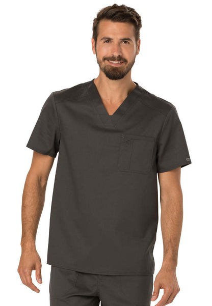 Cherokee Workwear Revolution - Camiseta de cuello en V con pliegues para hombre - Peltre