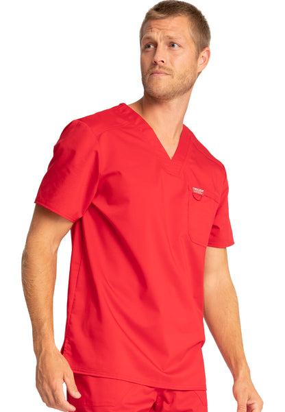 Cherokee Workwear Revolution - Camiseta de cuello en V con pliegues para hombre - Roja