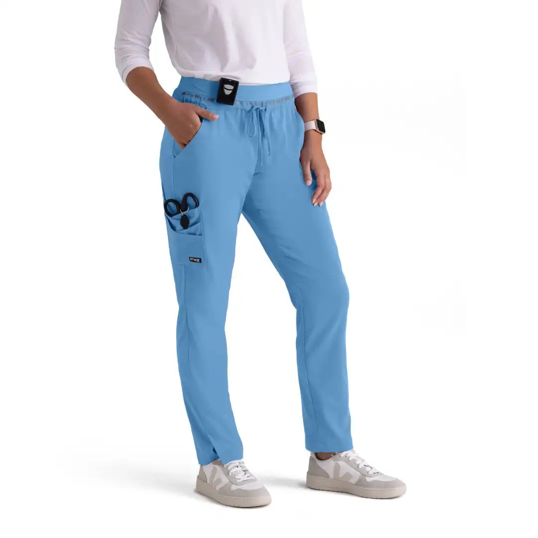 Pantalon d'uniforme médical à jambe fuselée à taille moyenne Serena à 7 poches - Bleu ciel